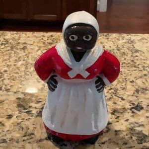 Vintage cast iron Mammy bank